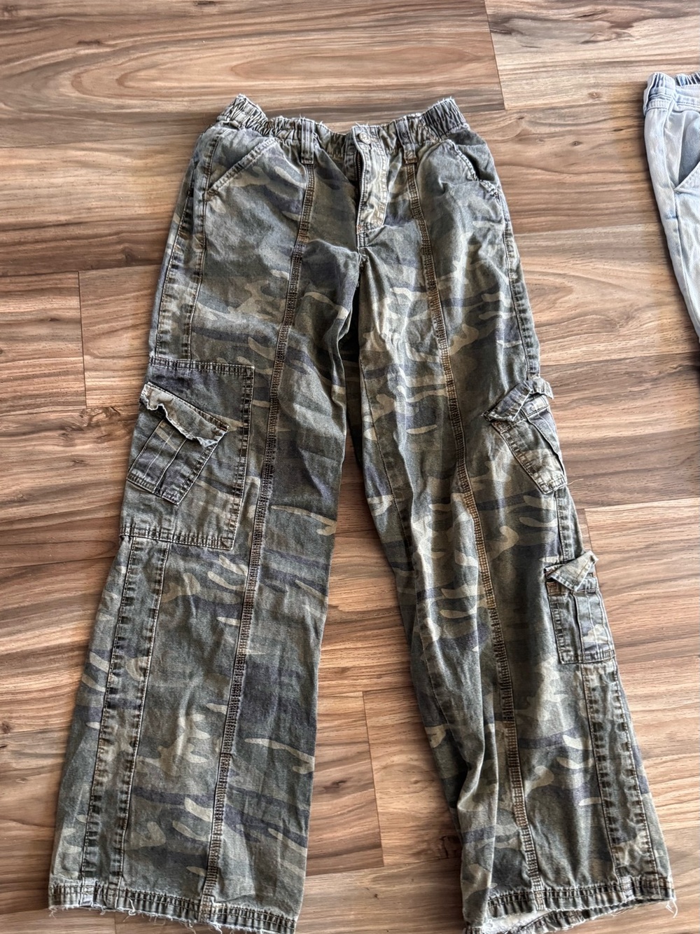 Women’s Green Camo BDG Cargo Pants - Casual Utility Style